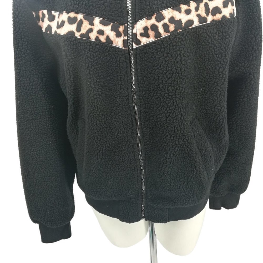 Zyia Active Leopard Flying V Teddy Bear Fleece Jacket Size  L Black Bomber Zip - Picture 8 of 14